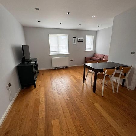 2-Bedroom Flat Walking Distance To Excel London - Perfect Location! Exteriér fotografie